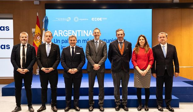 El presidente de la Agencia Argentina de Inversiones y Comercio Internacional, Diego G. Sugalesca con inversores españoles