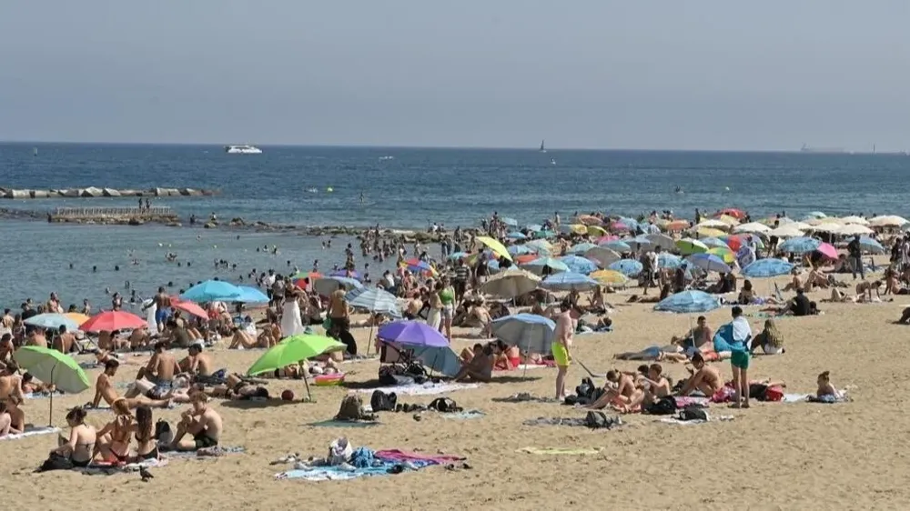 Verano en una playa de España