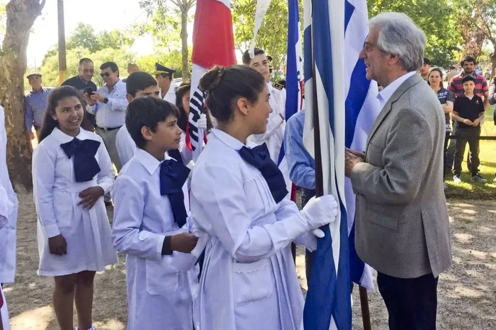 Archivo. El presidente suele conversar con escolares durante los Consejos de Ministros abiertos