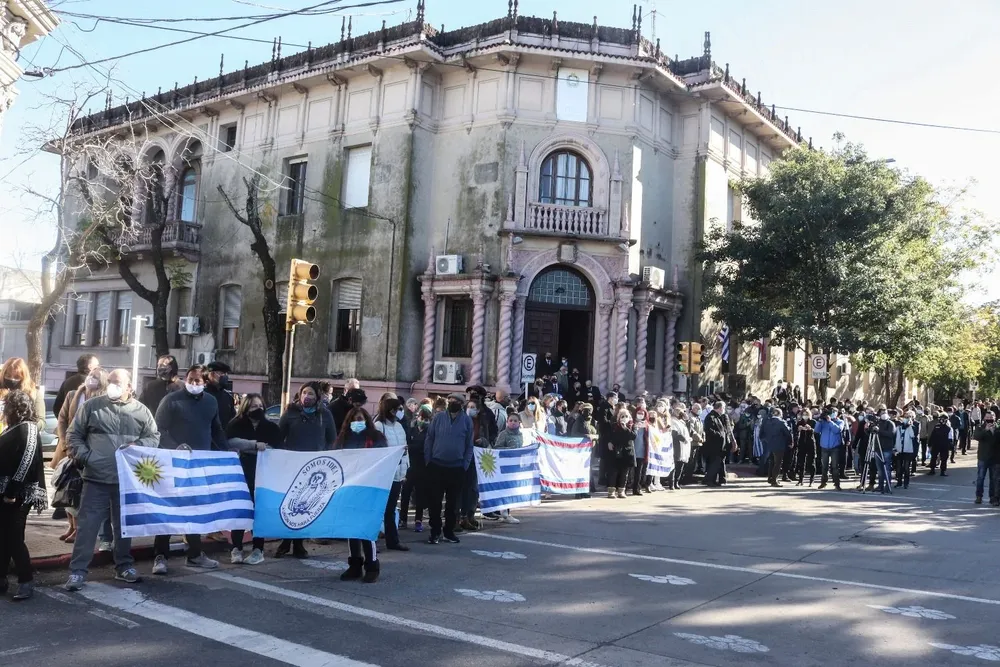 Entierro de Jorge Larrañaga