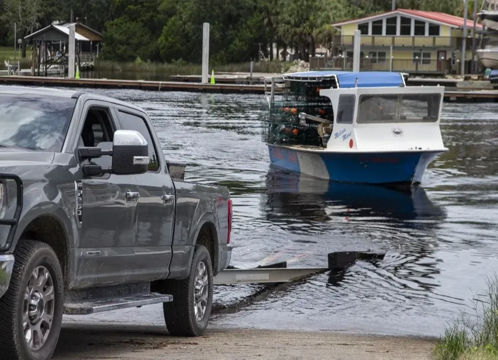 Los habitantes de Florida comenzaron a prepararse para la tormenta tropical