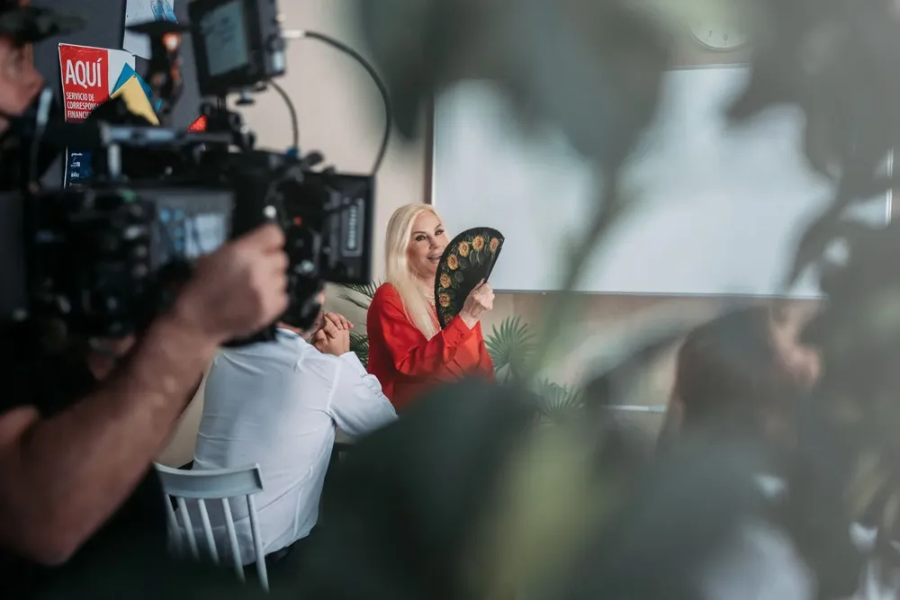 La diva argentina mueve toda la prensa argentina sin costarle un peso a los uruguayos, comentó el edil