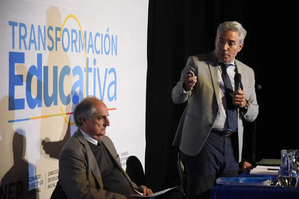 Sindicatos se levantaron de reunión por reforma educativa