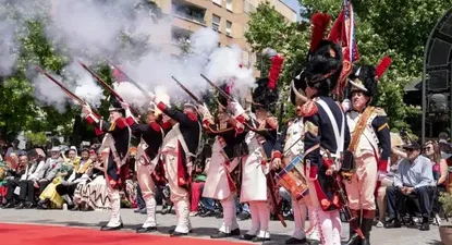 Desfile militar en los festejos de Madrid.