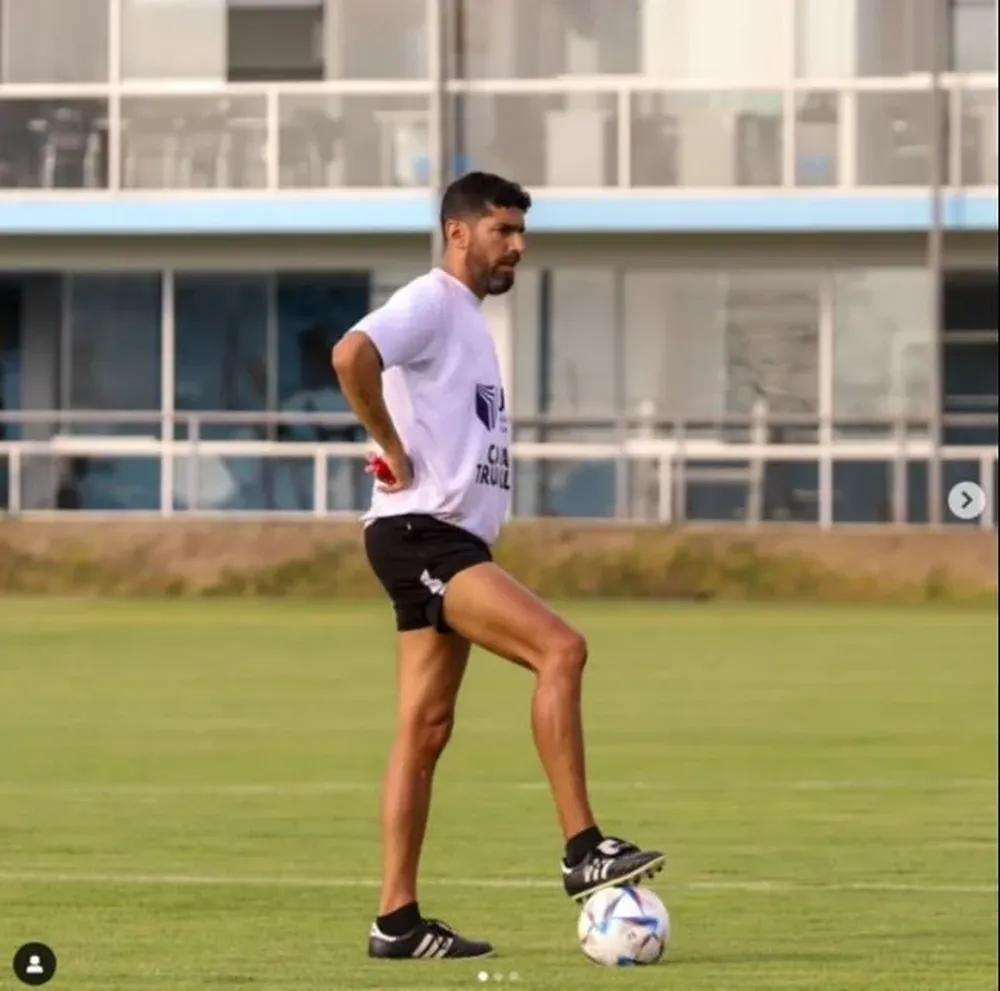 El Loco Abreu en César Vallejo de Perú