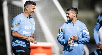 Luis Suárez y Giorgian de Arrascaeta