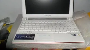 Una de las computadoras notebook que será rematada por Fattorini