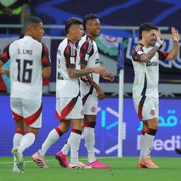 Festejo de De Arrascaeta y Varela en Catar