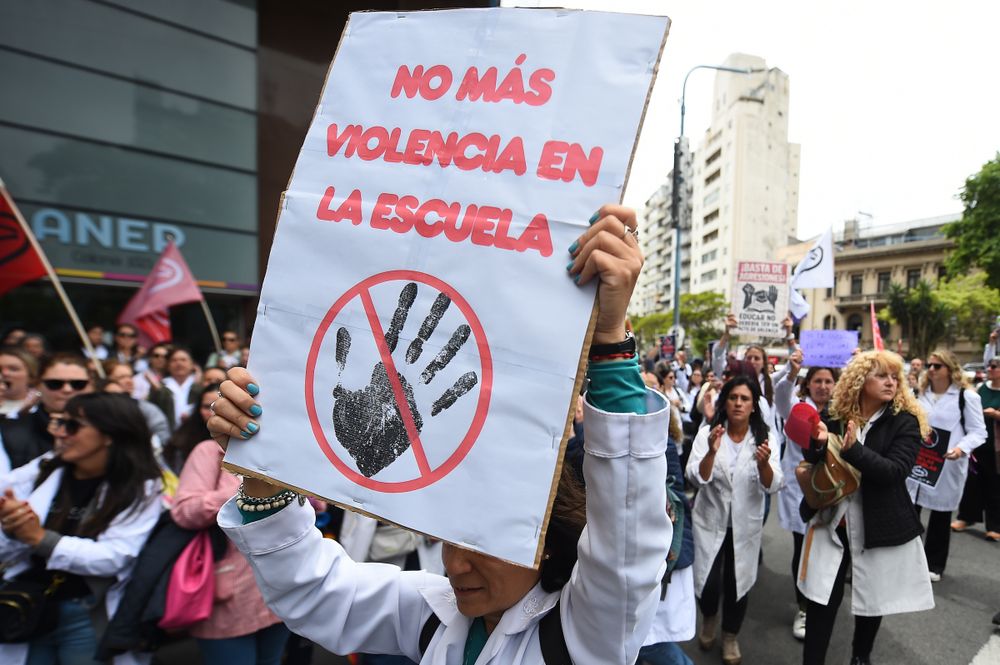 Movilización de maestros en Montevideo