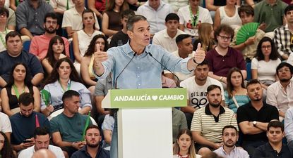 Pedro Sánchez expresa su admiración por las protestas propalestinas en La Vuelta Ciclista
