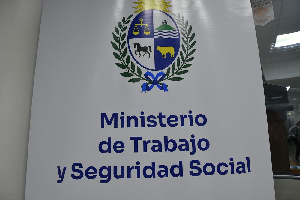 Consejos de salarios, sector público. Logo Ministerio de Trabajo y Seguridad Social.
