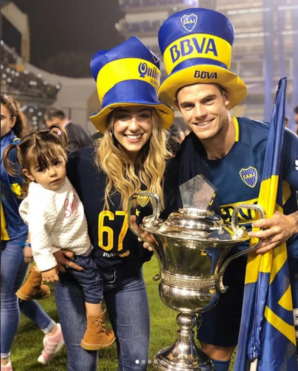 Nandez celebró junto a su familia