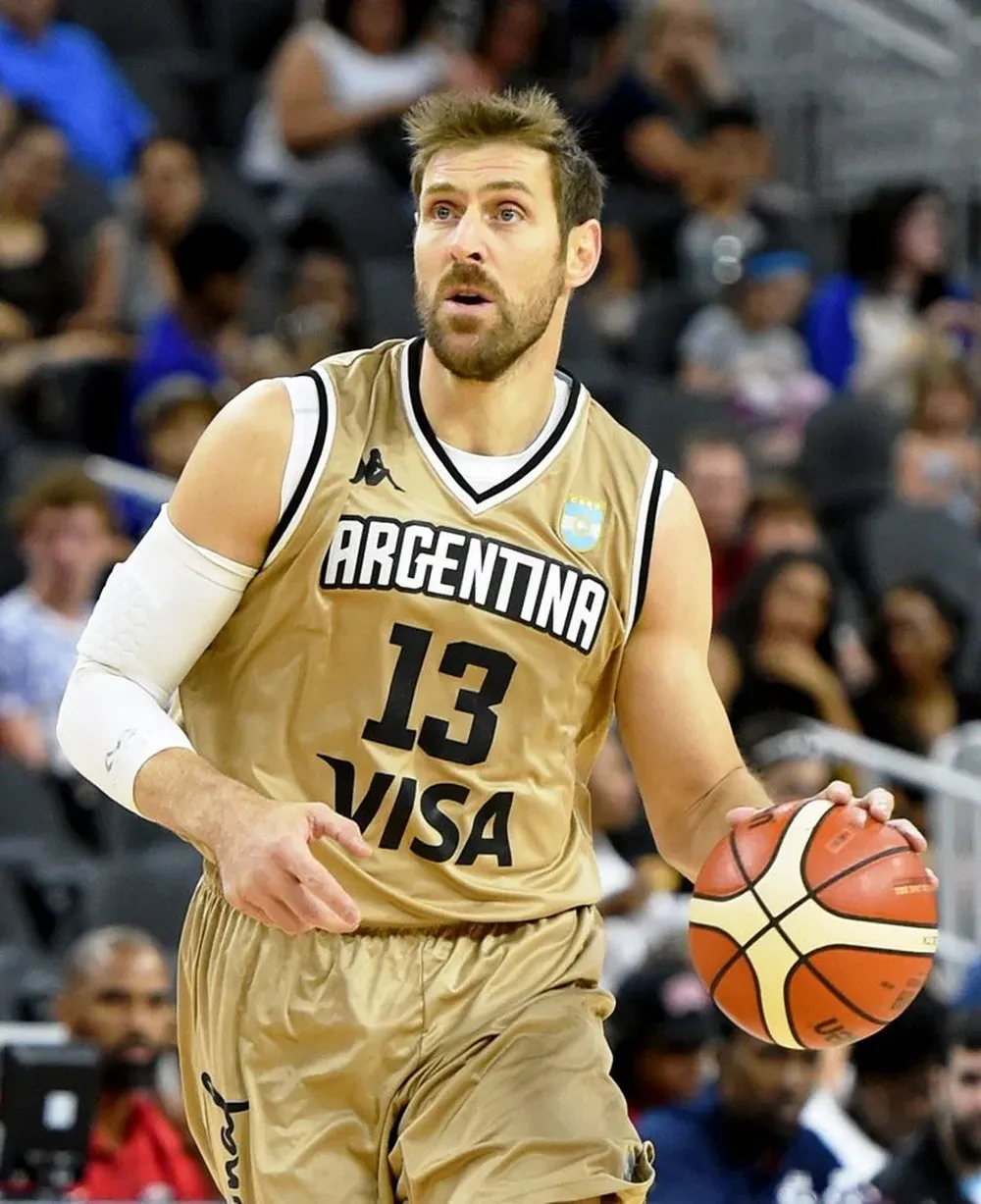 Andrés Nocioni, uno de los integrantes de la generación dorada argentina, destacó en el juego ante Serbia