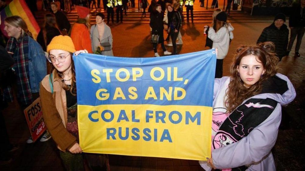 Críticos de Rusia aseguran que las sanciones impuestas al comercio de hidrocarburos rusos deberían hacerse cumplir más enérgicamente.