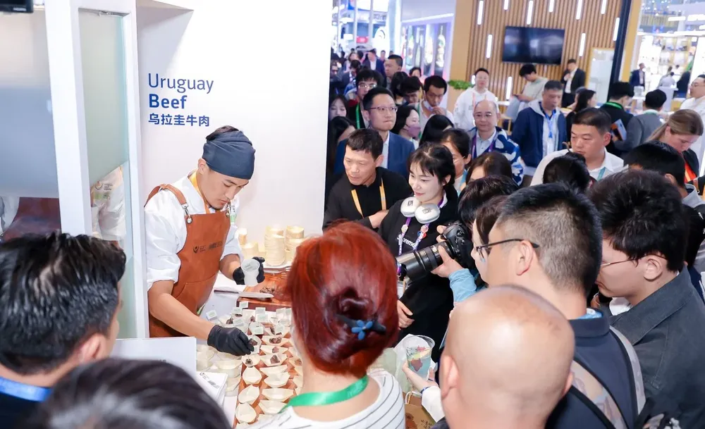 El stand de Uruguay en la Feria CIIE.