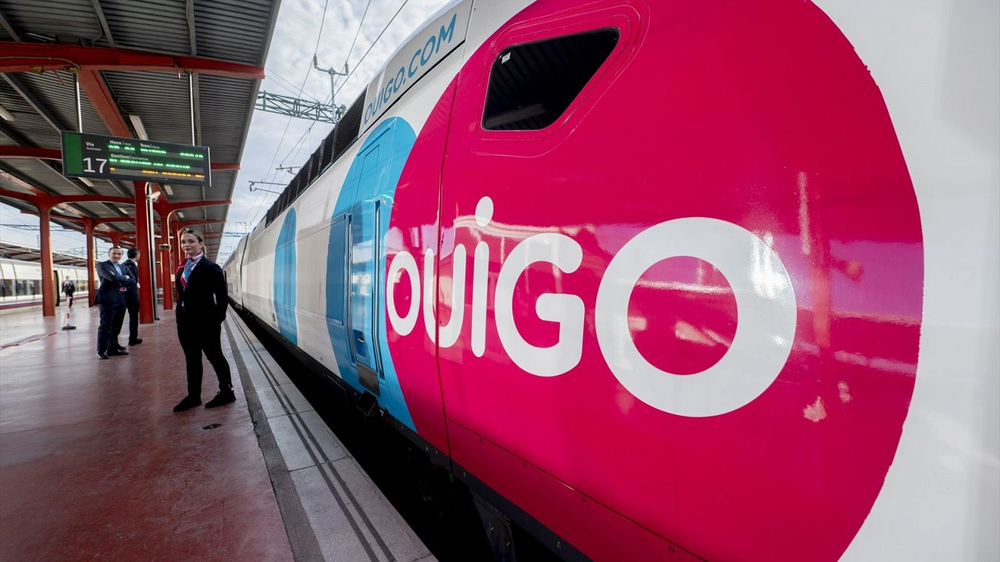Un tren de Ouigo en la estación de Madrid-Chamartín
