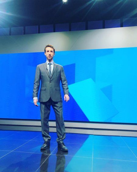 Juan Pablo da Costa en el estudio del informativo de Canal 4