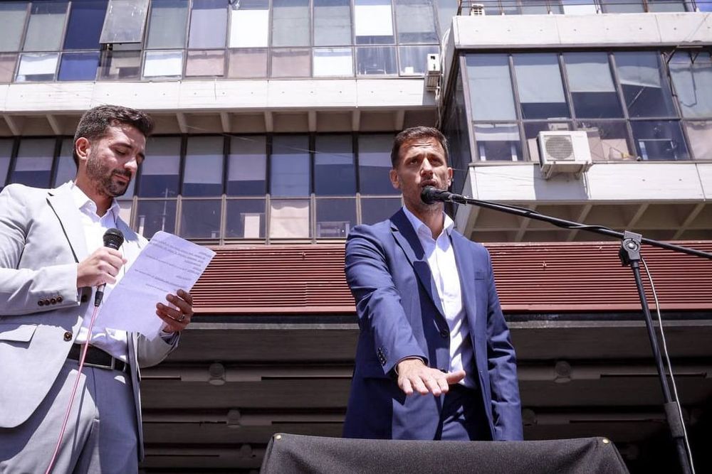 intendente festejo.jpg