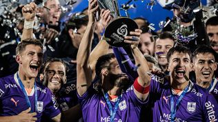 Defensor Sporting celebra ser bicampeón de la Copa AUF Uruguay