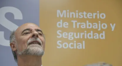 Gobierno dice que incertidumbre global demora definición de pautas salariales