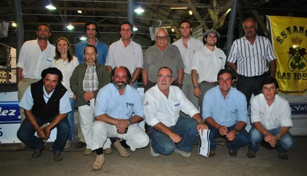 Integrantes de la cabaña y del escritorio Valdez en la Agropecuaria de Salto