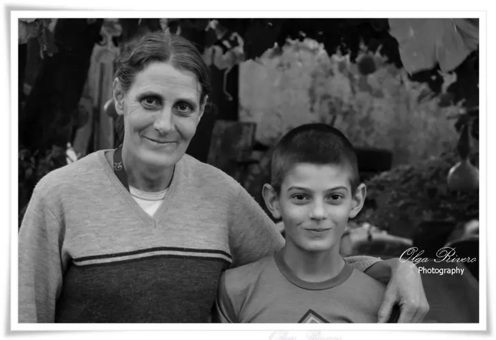 Mario Rodríguez con su madre, Ángela Salazar