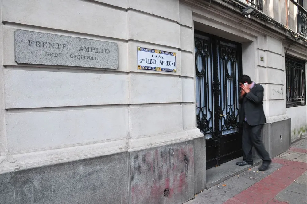 La oposición propone interpretar la Constitución