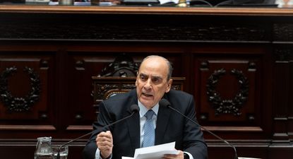 El jefe de Gabinete Guillermo Francos confirmó la convoctatoria a extraordinarias para tratar la eliminación de las PASO.&nbsp;