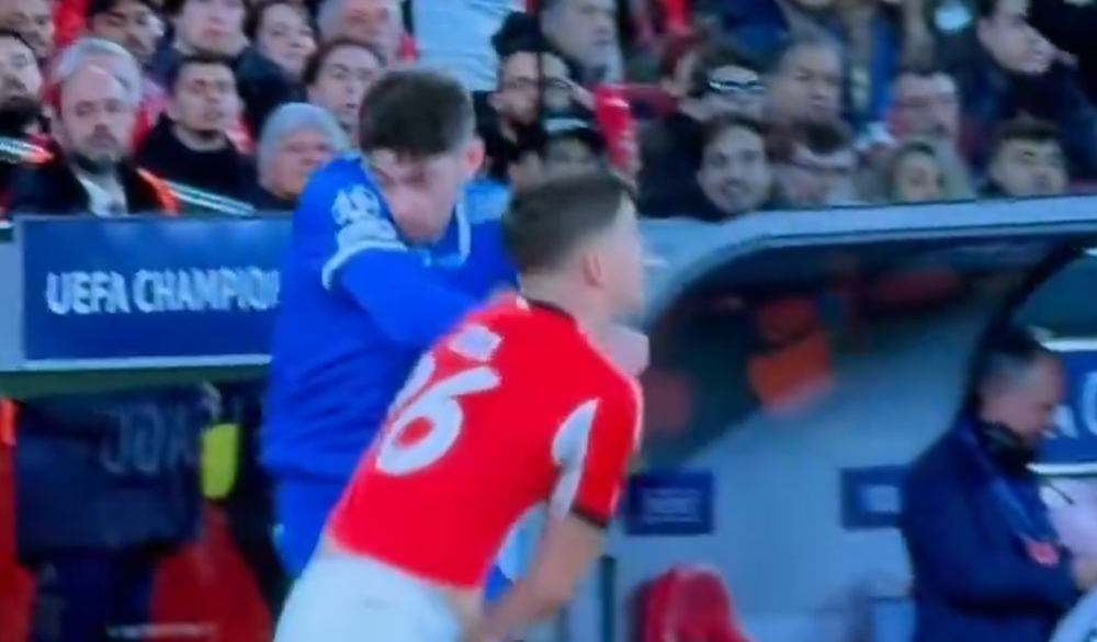 El golpe de puño de Federico Valverde a un rival de Benfica