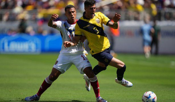 Darwin Machis y Piero Hincapie en Venezuela vs Ecuador por la Copa América 2024