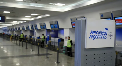 Los sindicatos aeronáuticos decidirán en asambleas si aprueban el acuerdo firmado con Aerolíneas Argentinas.