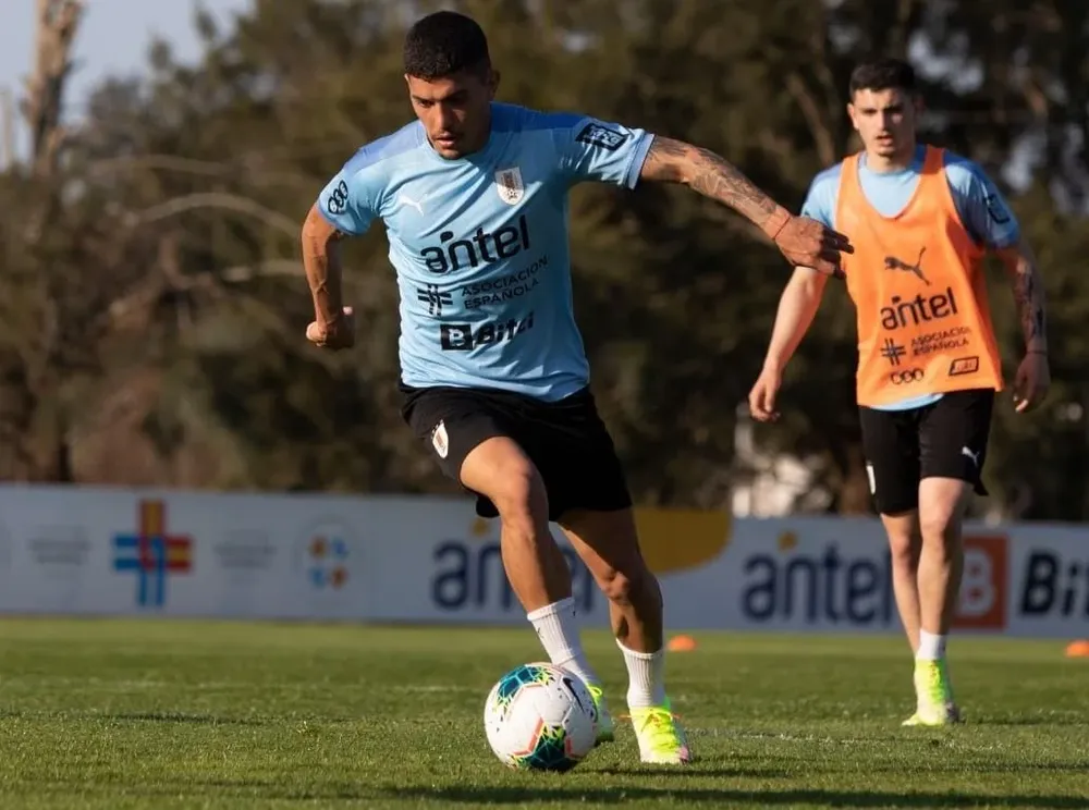 Federico Martínez, de Liverpool, fue citado por Tabárez este sábado para viajar a Bolivia