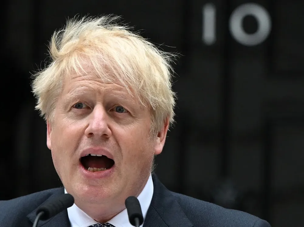 El Primer Ministro Boris Johnson dio su discurso frente al número 10 de Downing Street