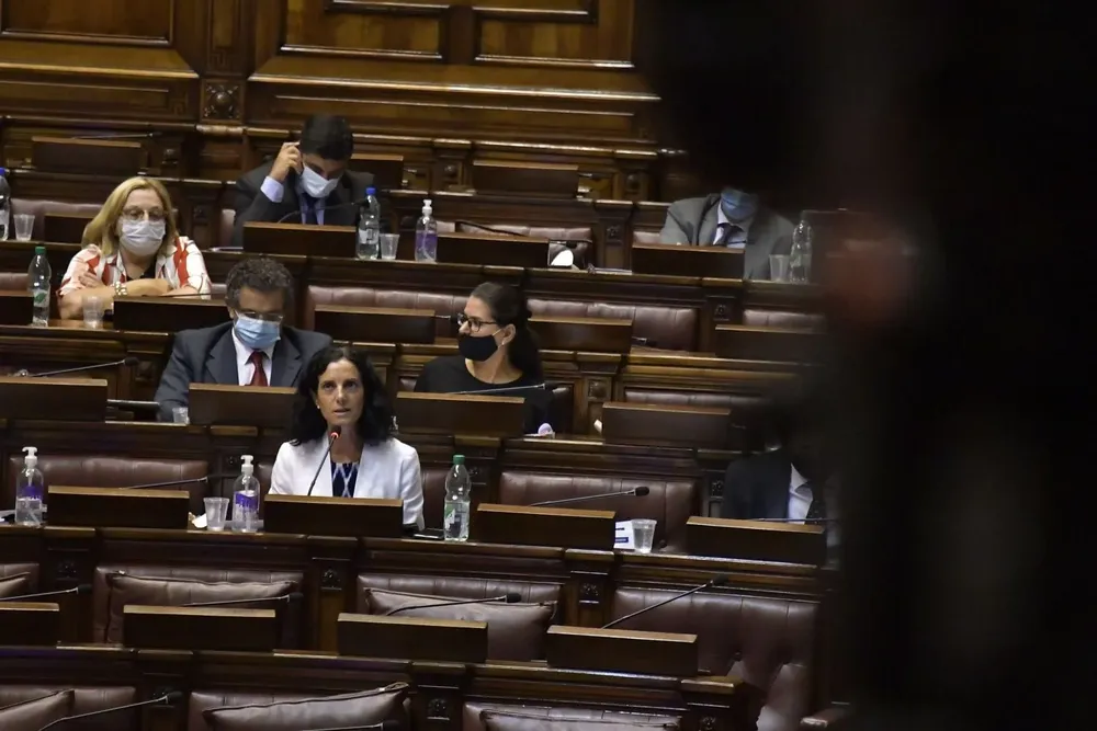 La ministra de Economía durante su comparecencia en el Parlamento este miércoles