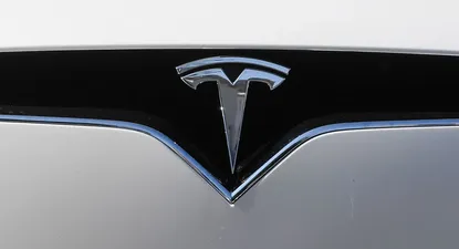 Valor de Tesla cayó por segundo año consecutivo: ¿qué razones hay detrás?