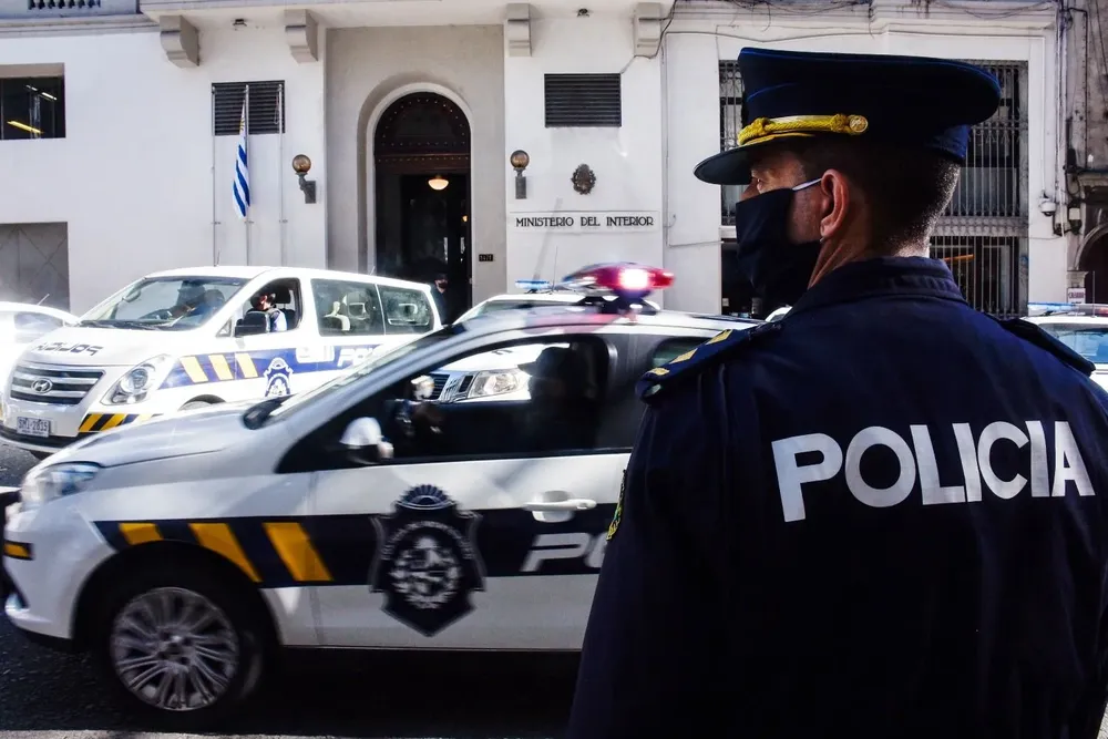 El jerarca anterior es investigado por presuntos incumplimientos