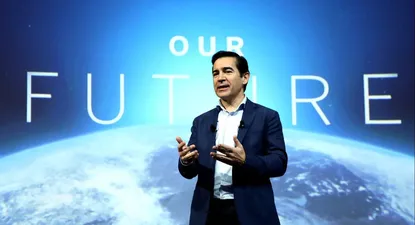 “Tenemos que dar un paso al frente para ayudar a la sociedad”