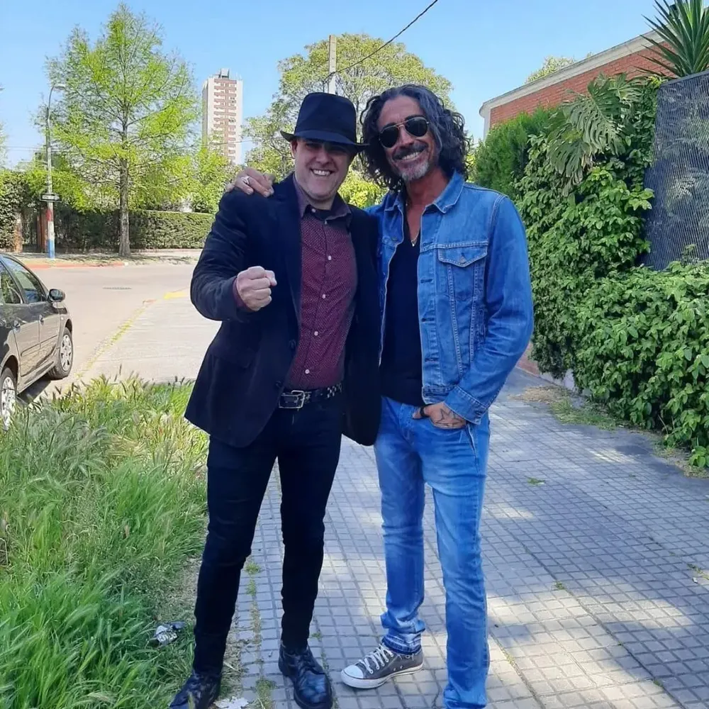 4 Cuervos tocó en la apertura del show de Guns N Roses