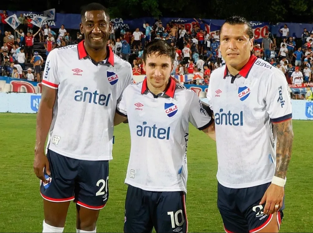 Santander con Carneiro y Pereyra, los goleadores albos en el Franzini