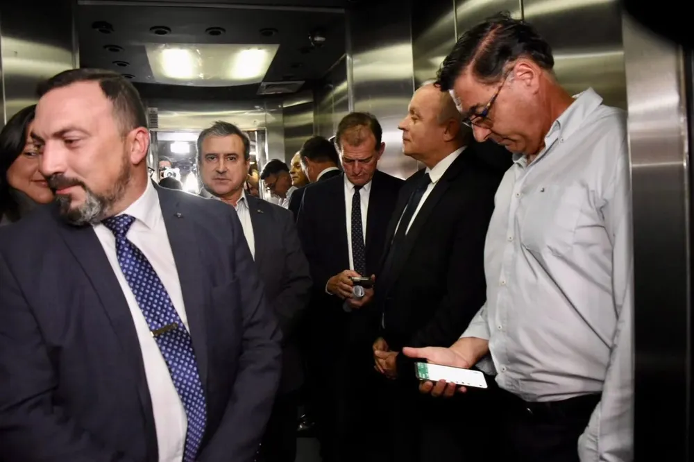 Cabildo definirá el lunes si deja la coalición