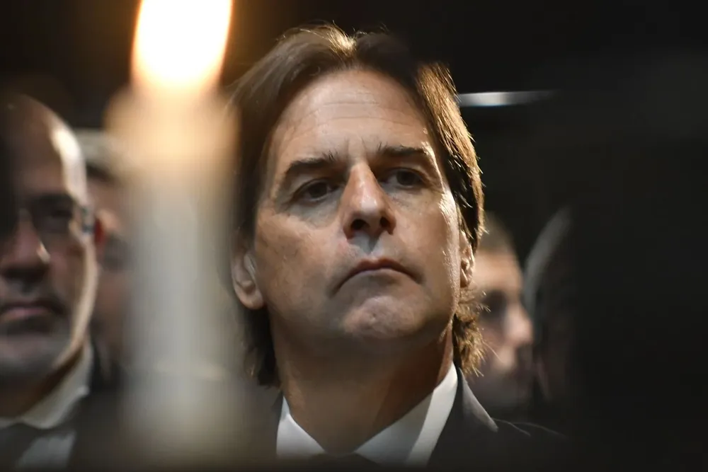 El presidente dijo que no fue a su pedido que se excluyeron los chats entre él y Astesiano