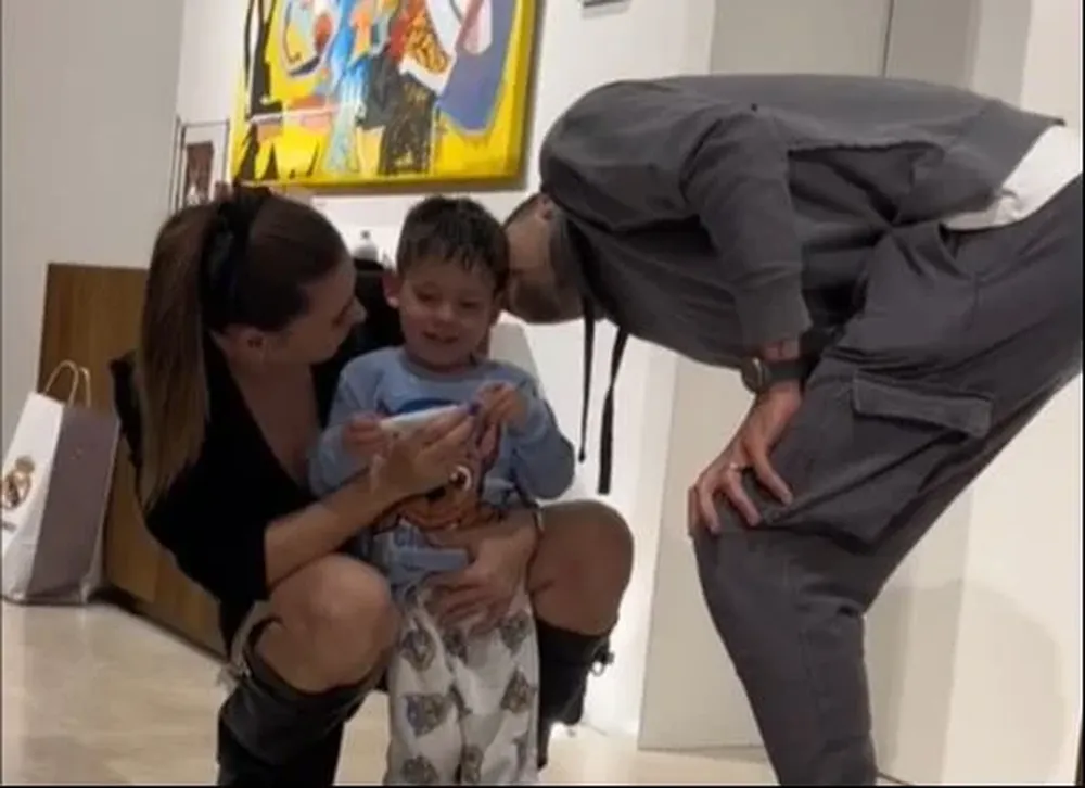 Fede Valverde, Mina Bonino y Benicio Valverde