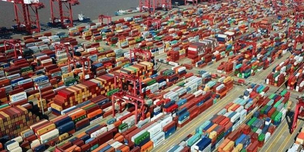 Contenedores en el puerto de Shangai