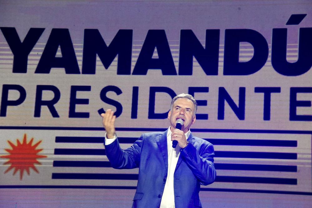 Qué dijo la encuesta de El Observador y Udelar que adelantó el favoritismo de Orsi sobre Delgado en el balotaje