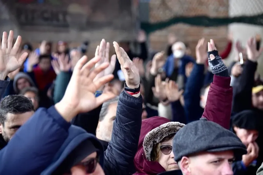 Calcar: su cierre motivó a la FTIL a adoptar medidas iniciales y programar un plenario nacional en forma grave y urgente.