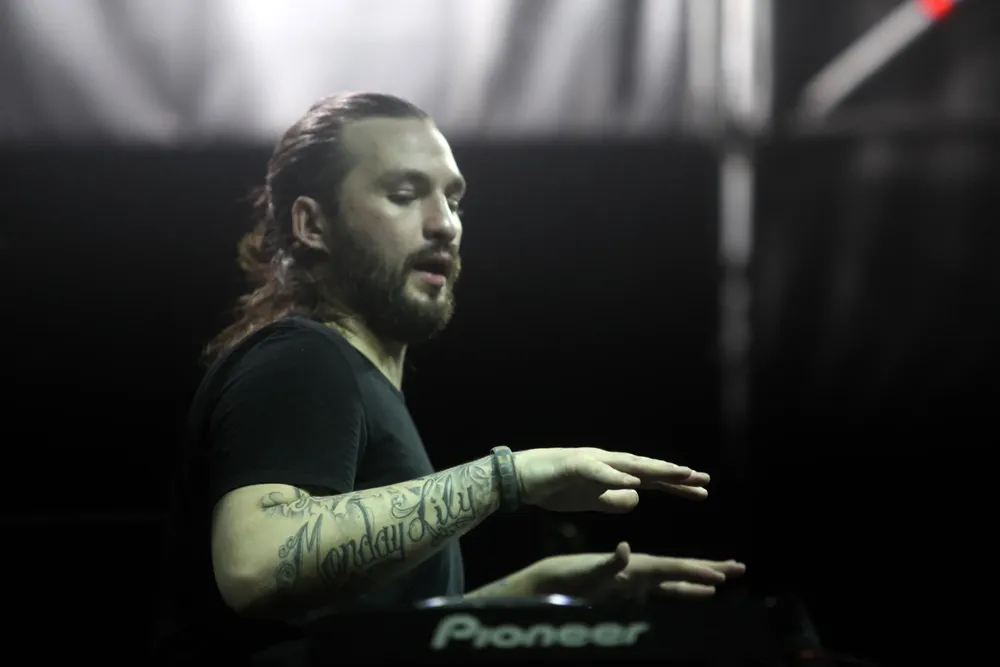 Steve Angello fue el encargado de cerrar la noche