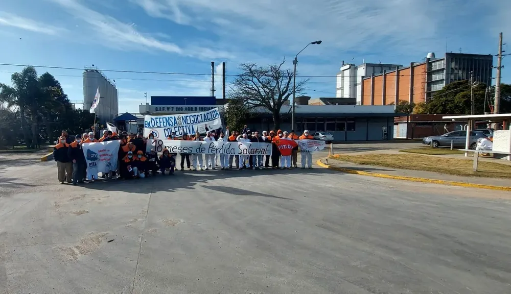 Medidas sindicales en planta de Conaprole en Florida.