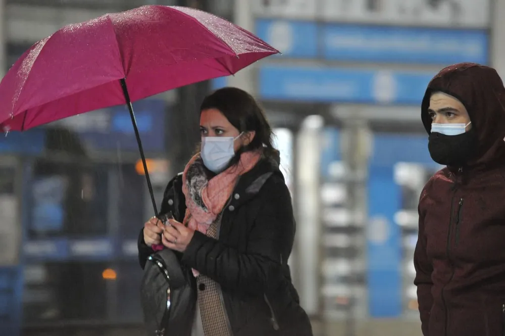 Inumet emitió dos alertas amarillas y una naranja por tormentas fuertes