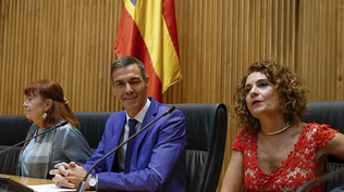Pedro Sánchez y la vice presidenta primera del Gobierno, María Jesús Montero