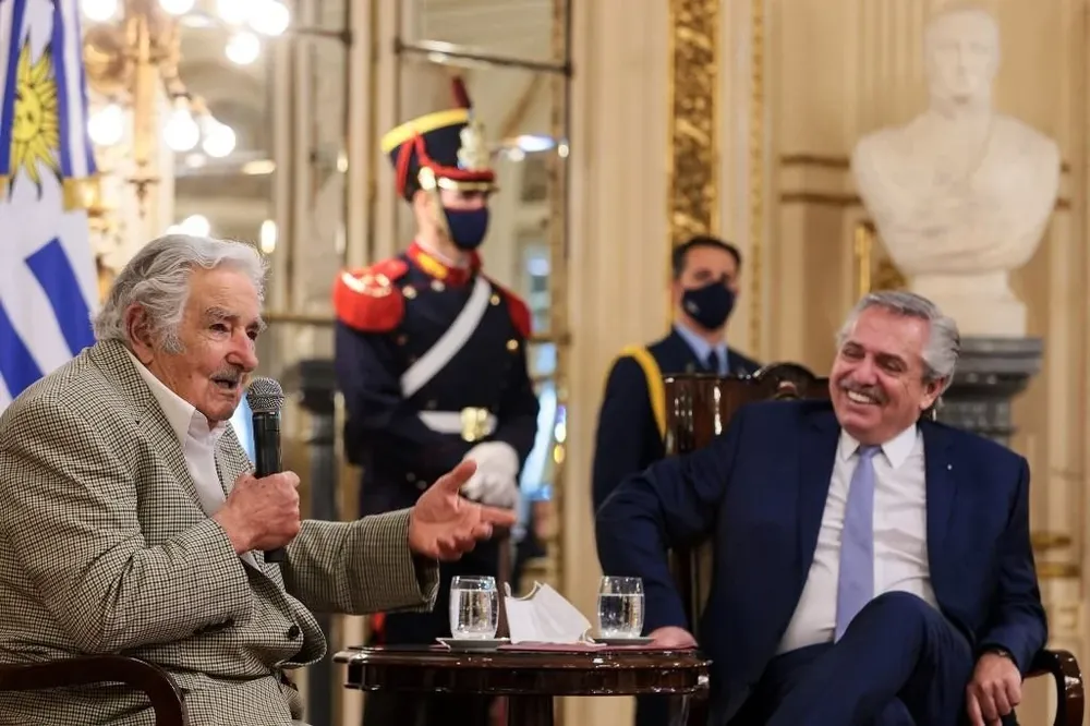 Mujica con el presidente argentino Alberto Fernández